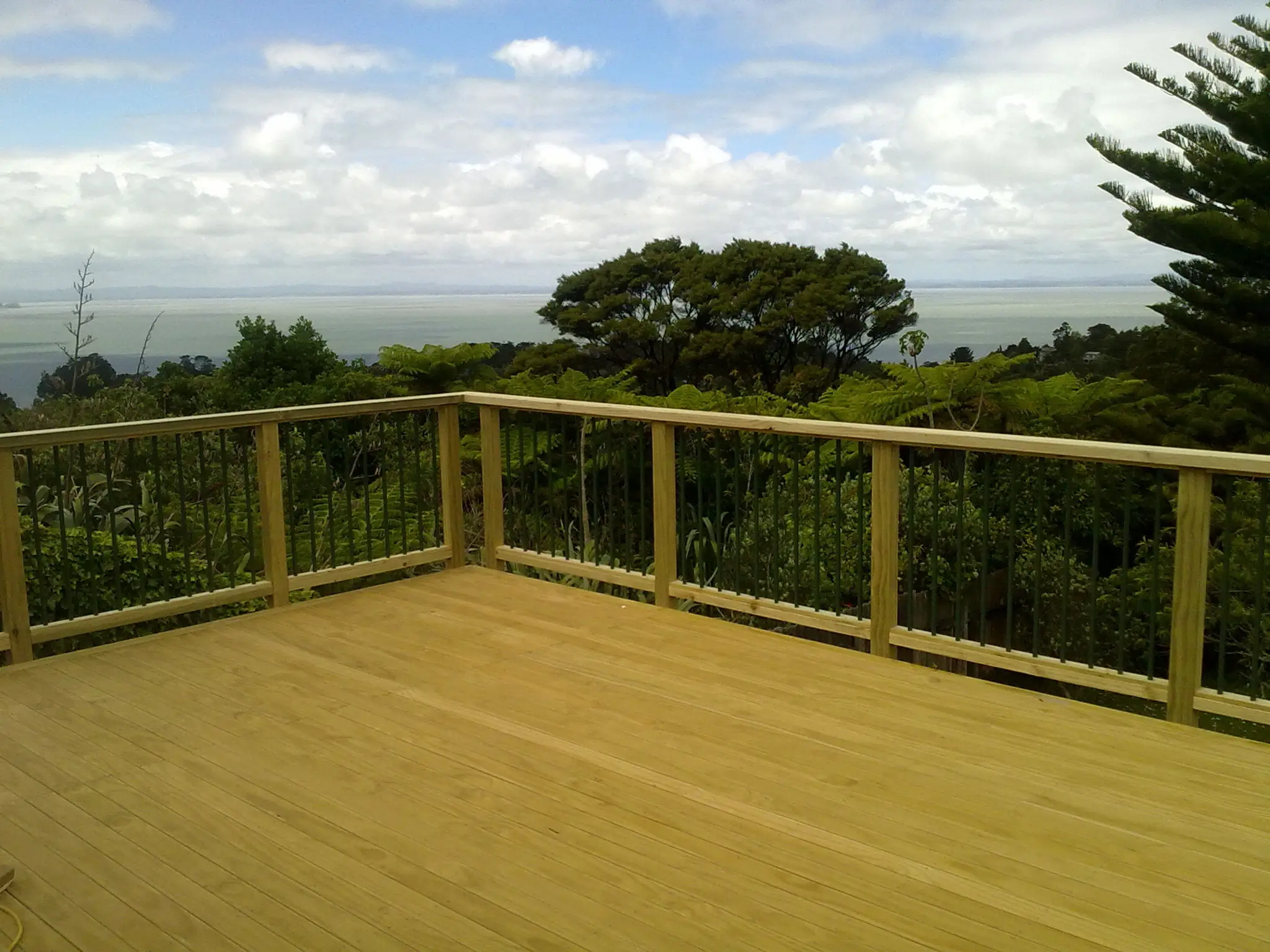 aluminium-pine-timber-railings