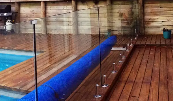 glass-pool-fencing-600